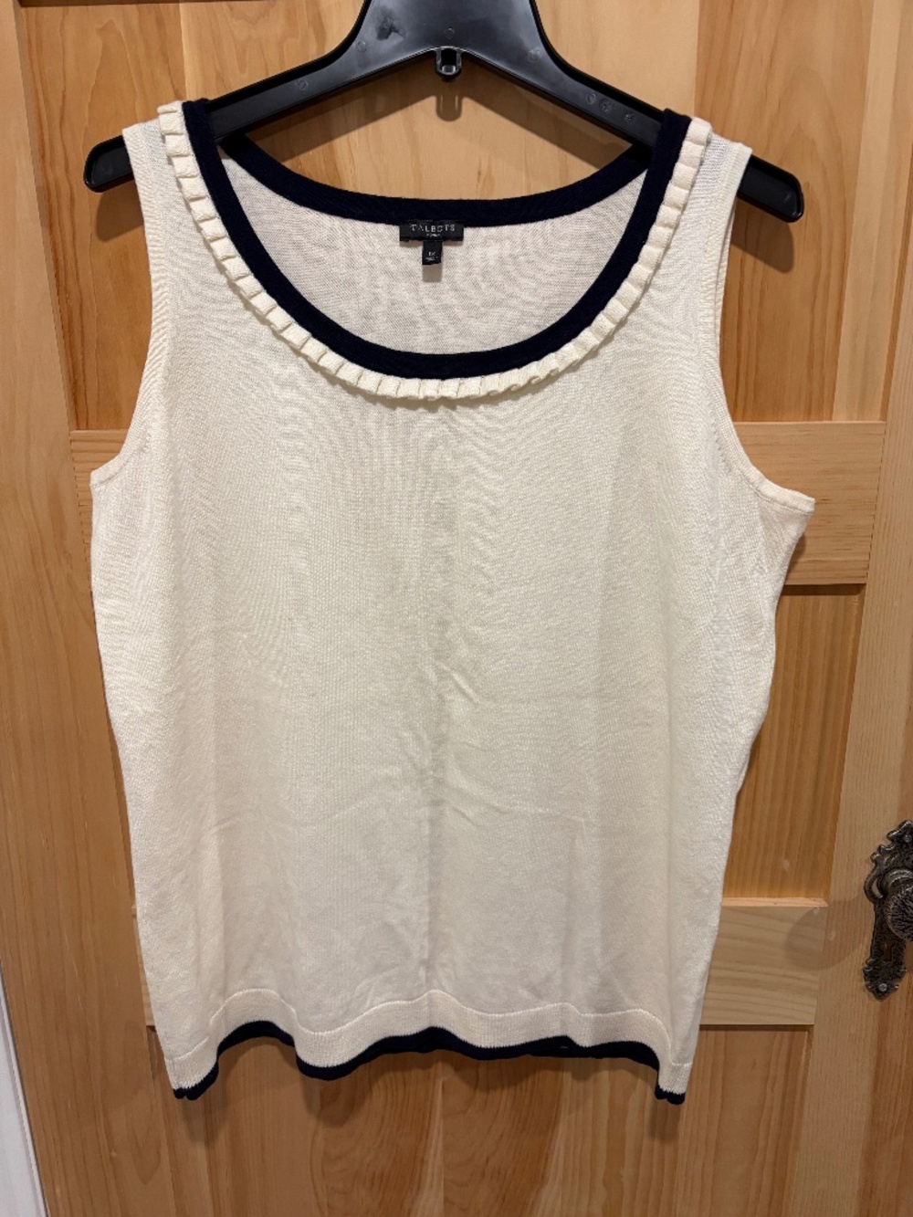 Talbots Cream Ruffle Knit Tank Size 1X